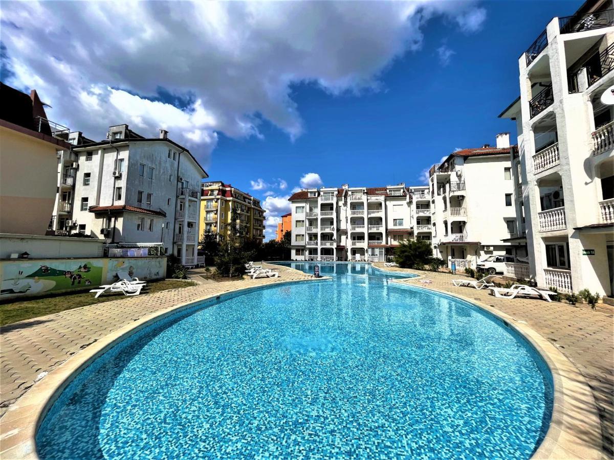 Bravo 5 Holiday Home Pantai Sunny Luaran gambar
